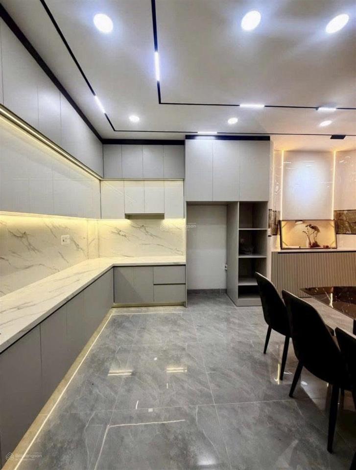 2ty150  hđ thuê 19tr/tháng  cần bán căn nhà riêng đường phan đăng lưu, quận phú nhuận