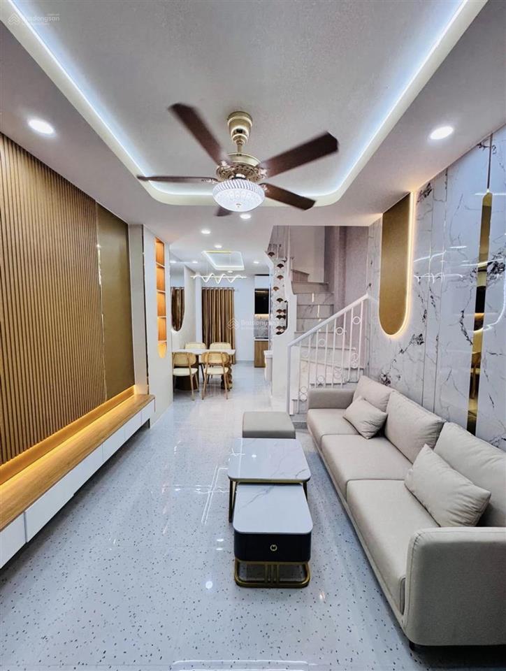 Bán căn nhà riêng đang cho thuê 18tr/tháng đường nguyễn hữu thọ, quận 7