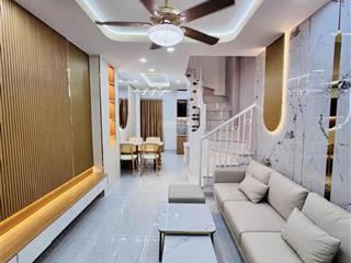 Bán căn nhà riêng đang cho thuê 18tr/tháng đường nguyễn hữu thọ, quận 7