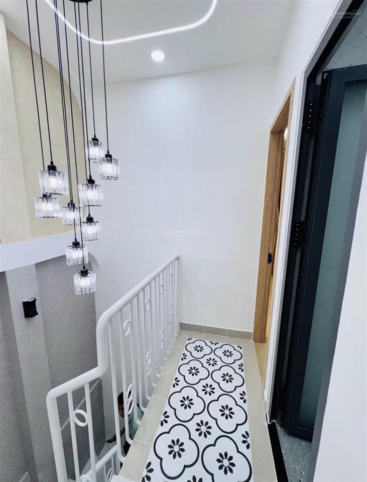 Bán căn nhà riêng đang cho thuê 18tr/tháng đường nguyễn hữu thọ, quận 7