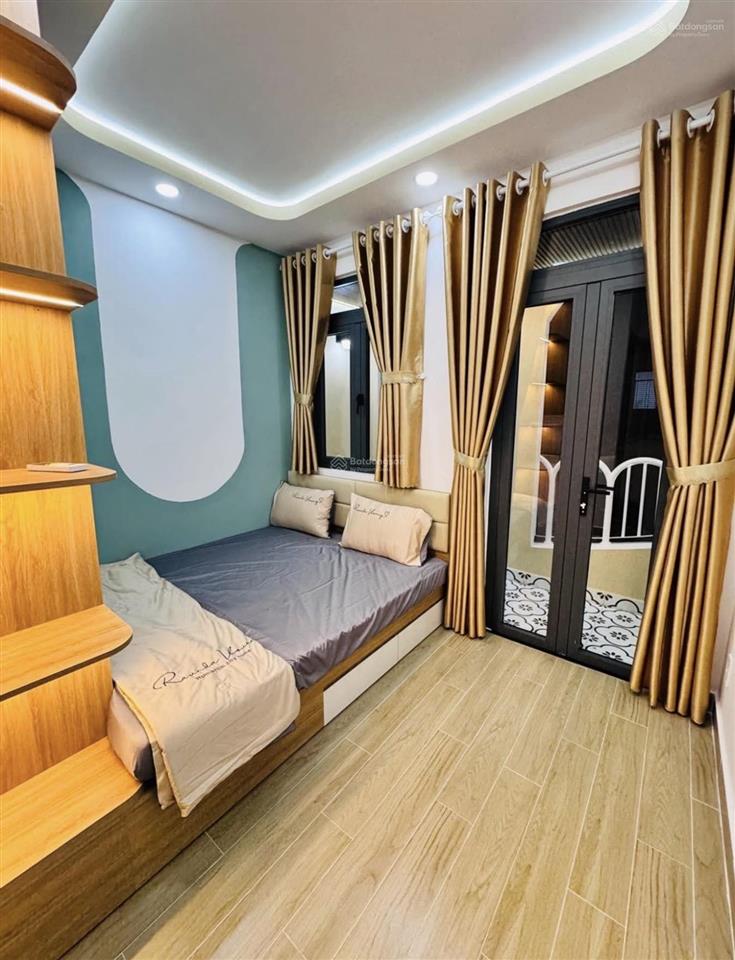 Bán căn nhà riêng đang cho thuê 18tr/tháng đường nguyễn hữu thọ, quận 7