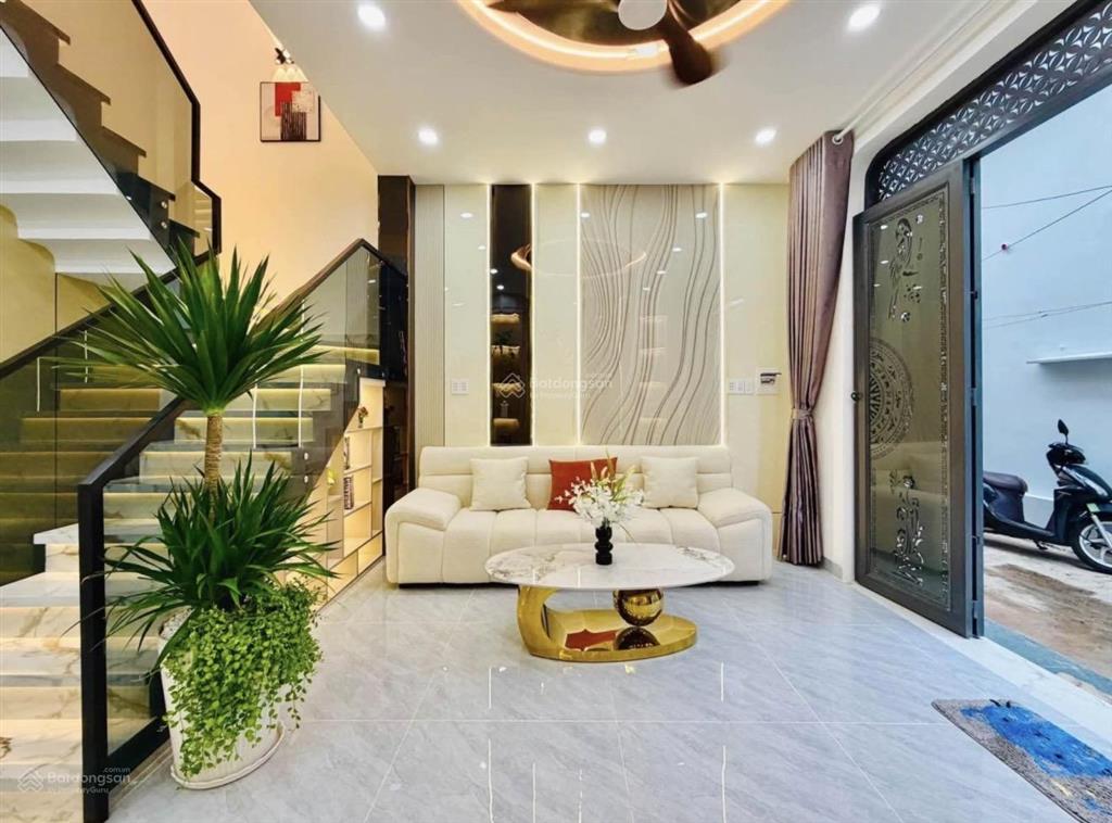 3 tỷ 080 triệu nhà hoàng văn thụ, tân bình, 3 lầu thang máy 5pn, shr, đang cho thuê 20tr/th