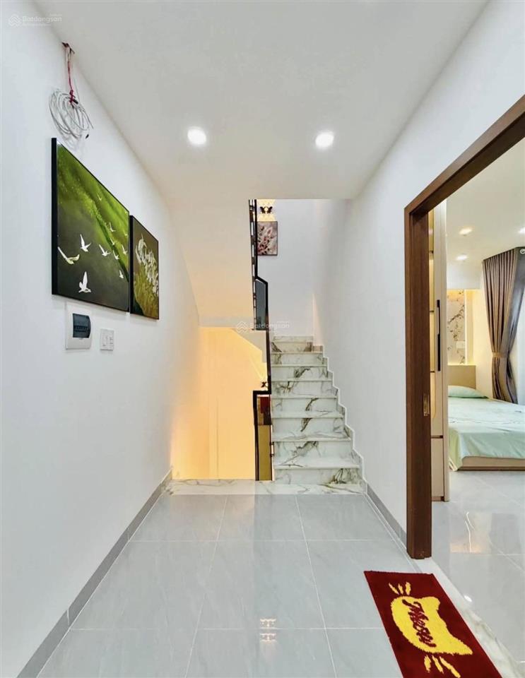 3 tỷ 080 triệu nhà hoàng văn thụ, tân bình, 3 lầu thang máy 5pn, shr, đang cho thuê 20tr/th
