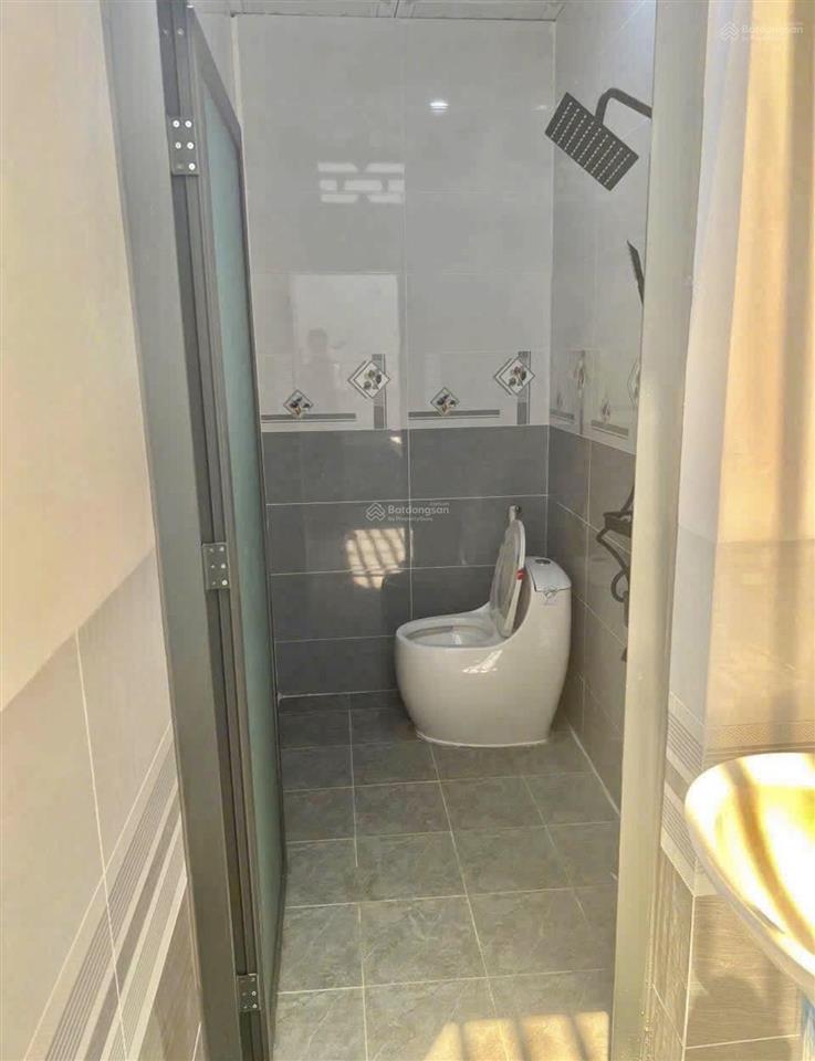 2 tỷ 080 triệu ra nhanh căn nhà đỗ xuân hợp q9  hđ thuê 17tr/tháng