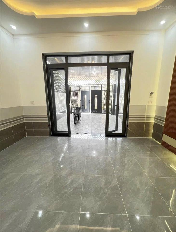 2 tỷ 080 triệu ra nhanh căn nhà đỗ xuân hợp q9  hđ thuê 17tr/tháng