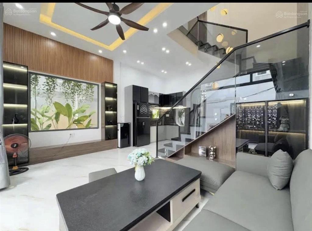 Nhà kỳ đồng, quận 3  hđ thuê 21 triệu/tháng