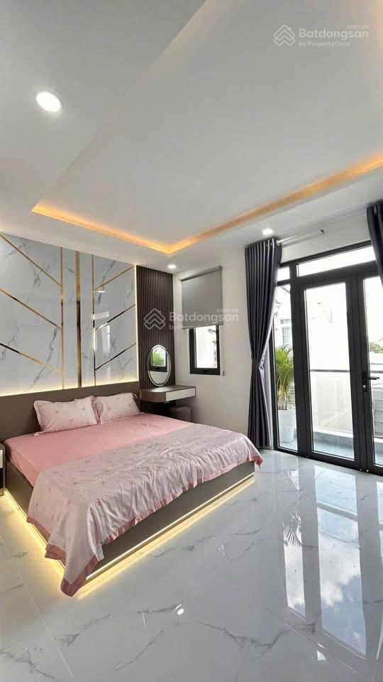2t120 còn tl thu nhập 25tr/th nhà đường số 4 thủ đức dt 68,9m2 shr, 4pn 4wc nội thất đầy đủ