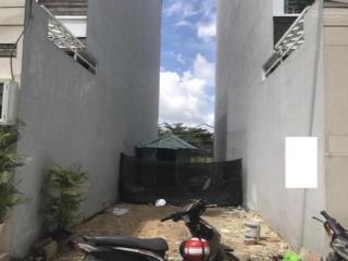 1t850 lô đất mặt đường số 8 thủ đức 68m2 thổ cư shr gần vincom thủ đức