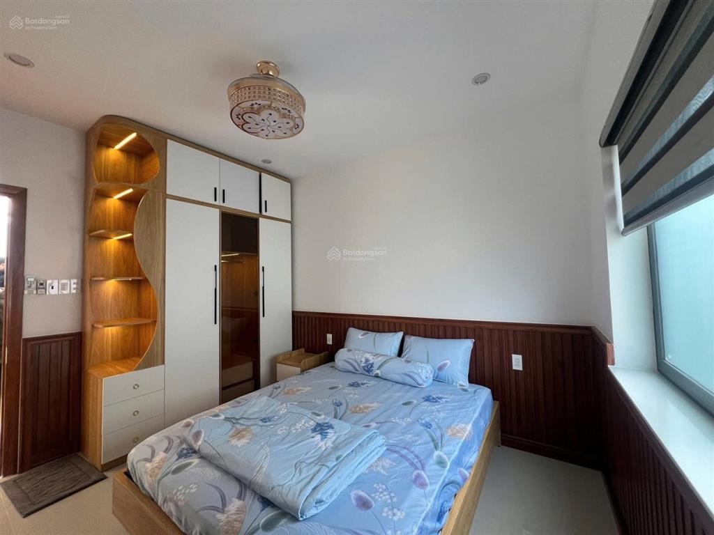 1t960 bán nhà riêng tại phan đình phùng, 72m2, 3pn, 3wc, 2 tầng, mặt tiền 8m