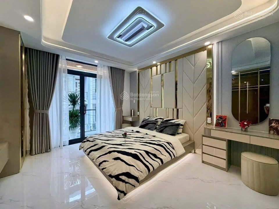 2 tỷ 850 còn tl nhà trần phú q5 60,8m shr nội thất đầy đủ hđ thuê 17tr/th