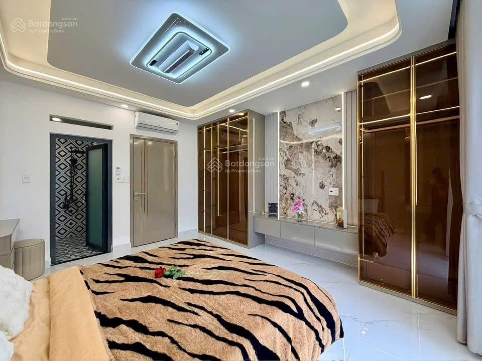 2 tỷ 850 còn tl nhà trần phú q5 60,8m shr nội thất đầy đủ hđ thuê 17tr/th