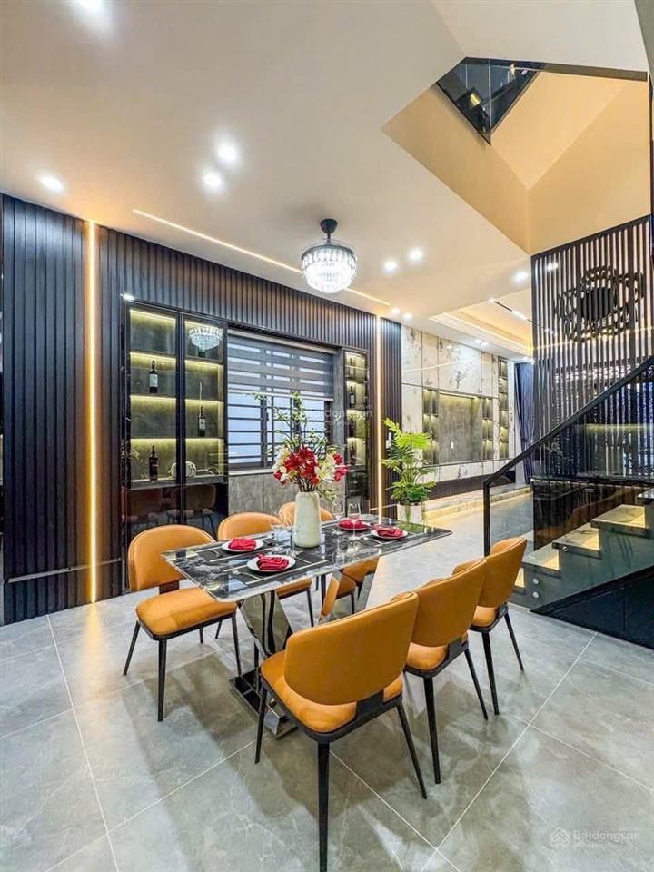 3 tỷ 250 còn tl nhà hai bà trưng quận 3 62m shr nội thất đầy đủ đang cho thuê 22tr/th