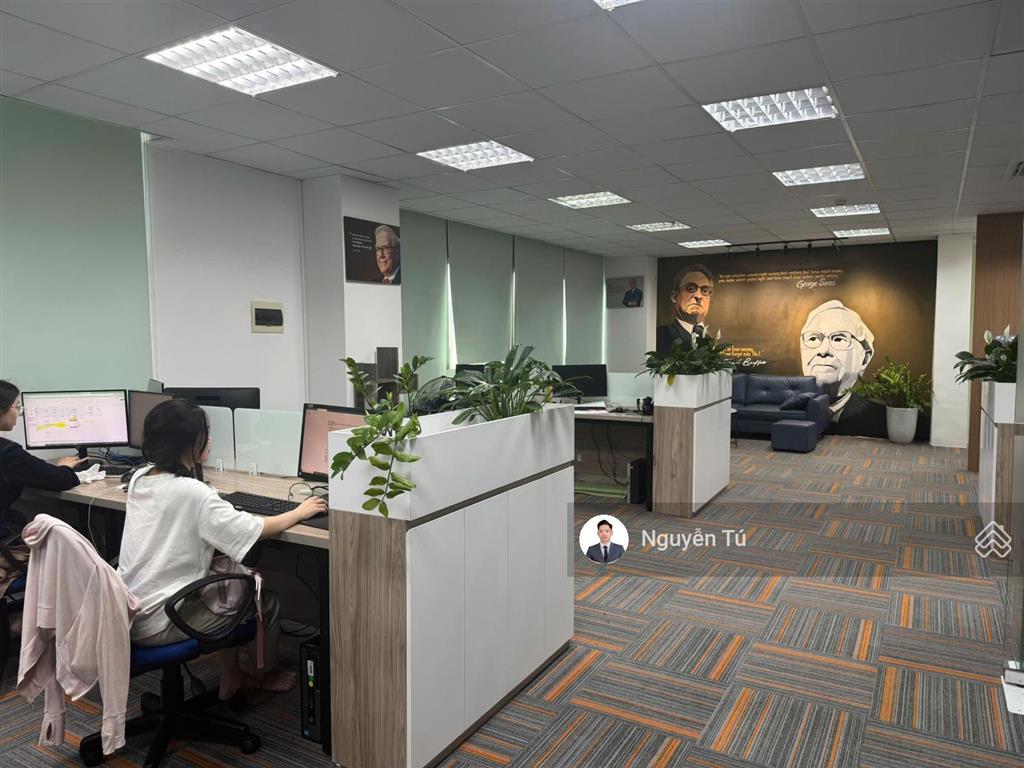 Bql cho thuê văn phòng ttc tower duy tân. dt 200m2 (có cắt lẻ từ 100m2),sẵn nội thất vào được luôn