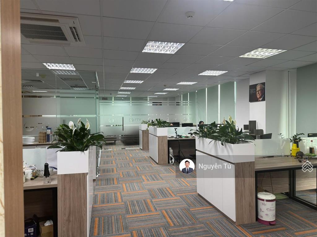 Bql cho thuê văn phòng ttc tower duy tân. dt 200m2 (có cắt lẻ từ 100m2),sẵn nội thất vào được luôn
