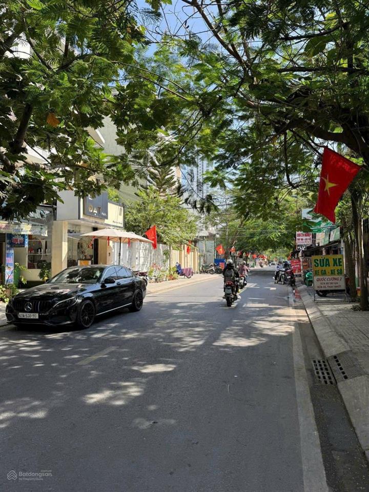 Bán sản phẩm nhà đất làng đại học abc  0938 263 *** phát