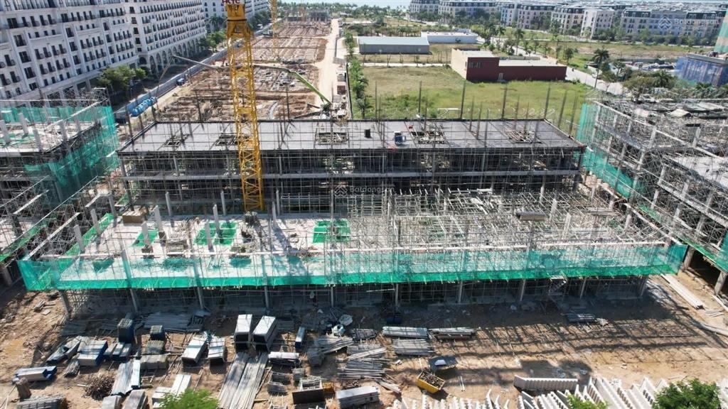 Bán căn ngoại giao liền kề phố  biển. giá chỉ 1x tỷ. kđt vịnh biển hạ long marina.  0916 916 ***