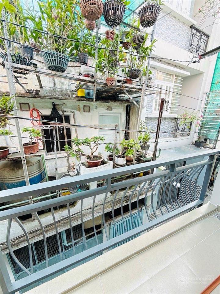 Giảm 500tr huỳnh văn bánh  2 tầng  full nội thất  36m2  còn 4.9 tỷ
