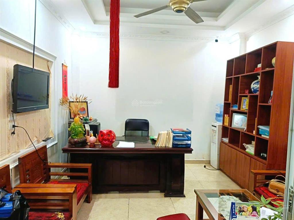 Nhà cầu giấy  đẹp mê ly ôtô đỗ cửa kiến trúc hiện đạithang máy  ở là thích ngay