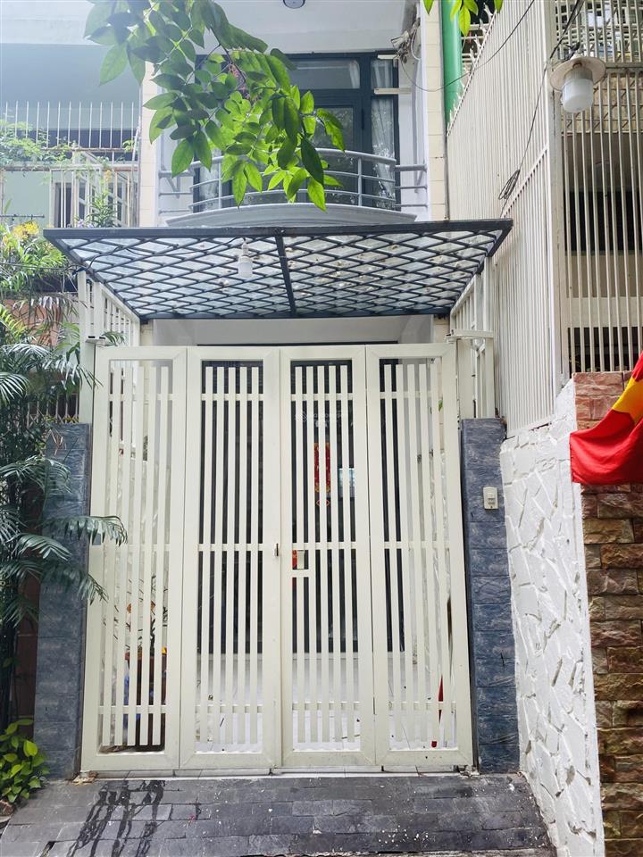 Chính chủ cho thuê nhà trống nguyên căn hẻm rộng khu vực trung tâm giáp q1 q3 q5 q10