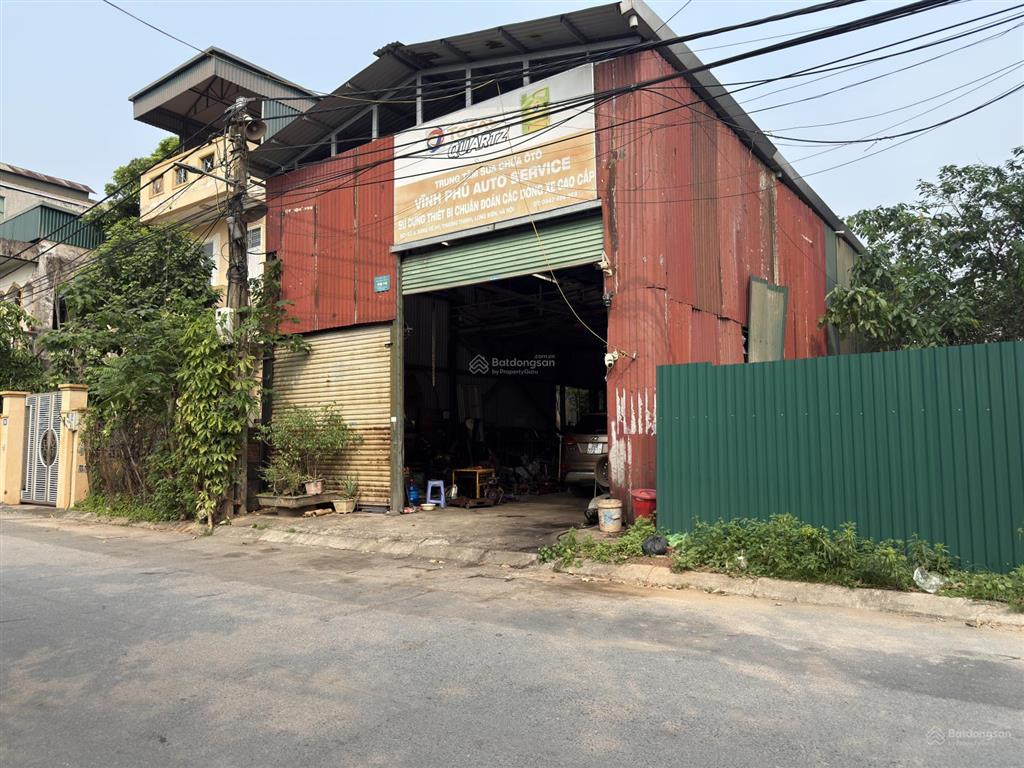 Hàng chất  tái định cư  vỉa hè  oto tránh  view hồ, viêtj hưng  long biên