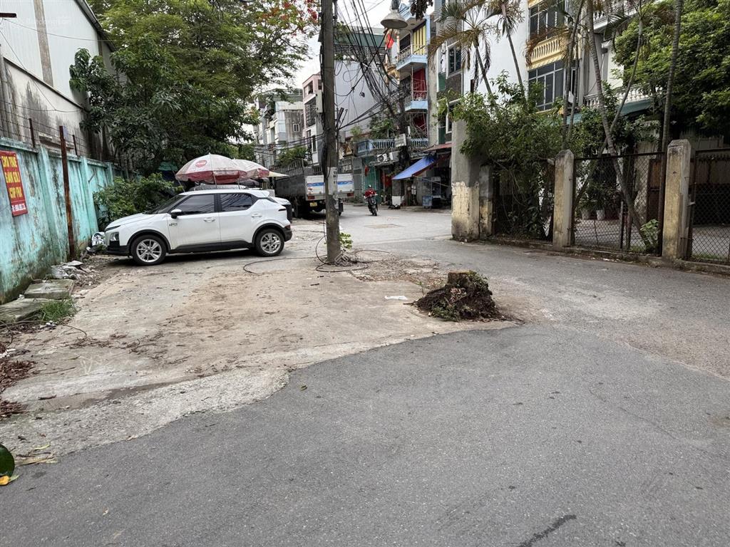 Vào ở ngay  4 tầng dân xây chắc chắn, 40m2, gần bình minh garden việt hưng  10.4 tỷ