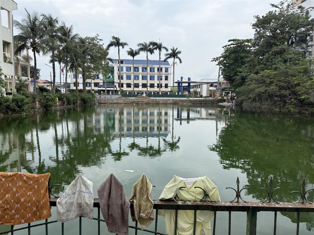 Hiếm  lô góc view hồ ô tô đỗ ngày đêm, đất 52m2 mặt tiền 5m, phường việt hưng  12.6 tỷ