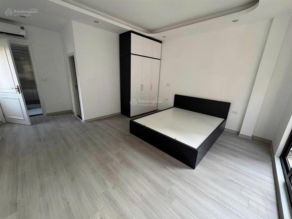 Chính chủ bán nhà lê trọng tấn  11tỷ5  ô tô vào thông các ngả lô góc  45m hoàng mai