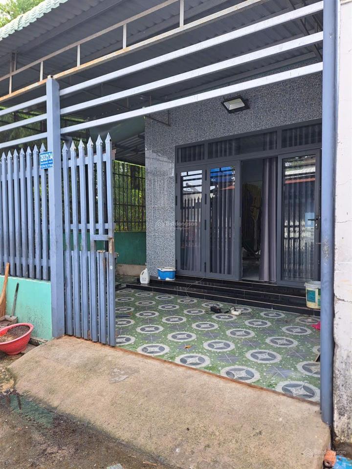 Bán nhà trung tâm tdm  sát bến xe bd hẻm xe hơi 30/4 chỉ hơn 2ty