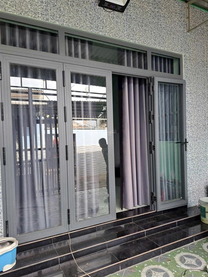 Bán nhà trung tâm tdm  sát bến xe bd hẻm xe hơi 30/4 chỉ hơn 2ty