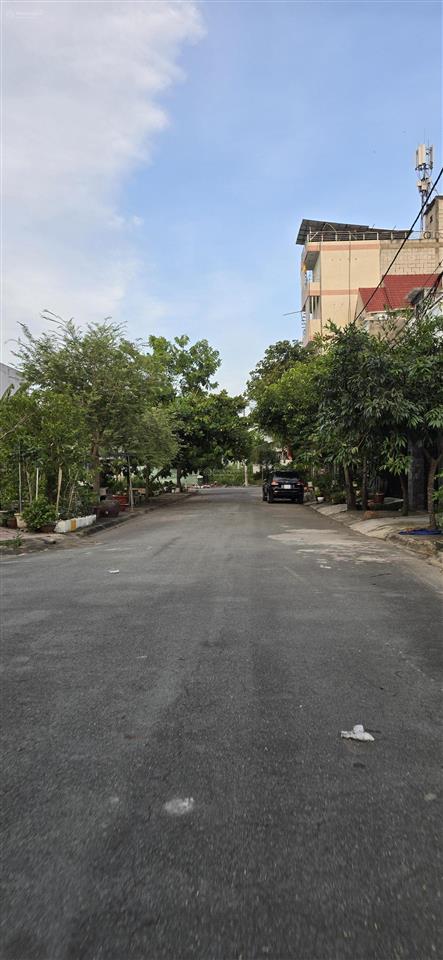 Còn 1 lô hiếm có chỉ 5 tỷ 160m2 (8x20) mt đường 12m nguyễn văn tạo long thới, nhà bè