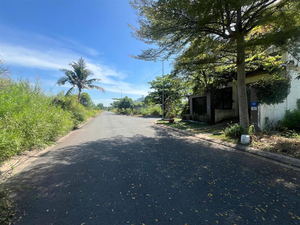 Chỉ 3,68 tỷ sở hữu lô đất vị trí đẹp 160m2 (8x20) mt đường 10m nguyễn văn tạo, long thới, nhà bè