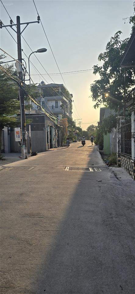Đất rộng giá hời  lô đất 186m2 giá chỉ 5,2 tỷ hẻm xe hơi nguyễn văn tạo, long thới, nhà bè