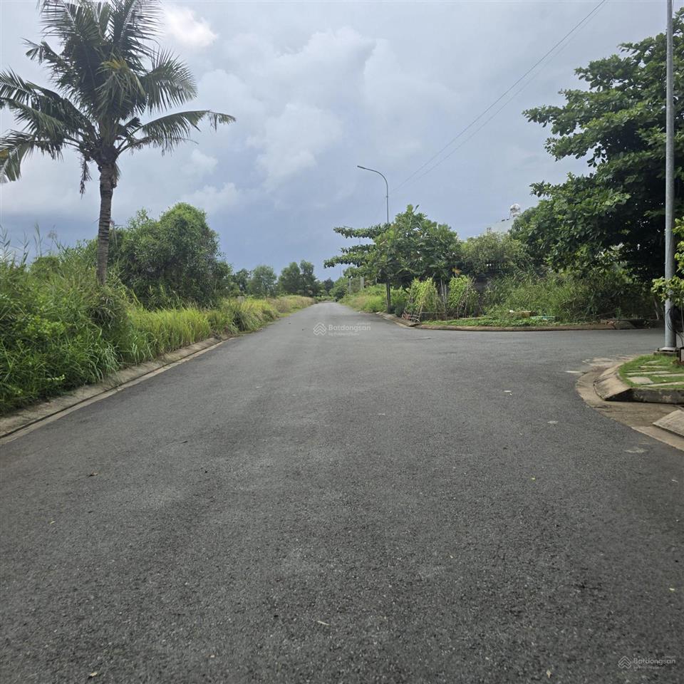 Hàng hiếm nguyễn văn tạo, long thới, nhà bè  210m2 khu biệt thự, nhà phố ven sông  giá chỉ 4,9 tỷ