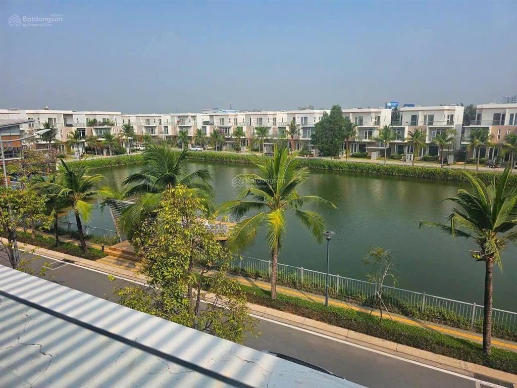 Giá sập sàn 9.5tỷ cho shophouse trục chính ngay vòng xoay d.a dragon village  vừa ở vừa kinh doanh