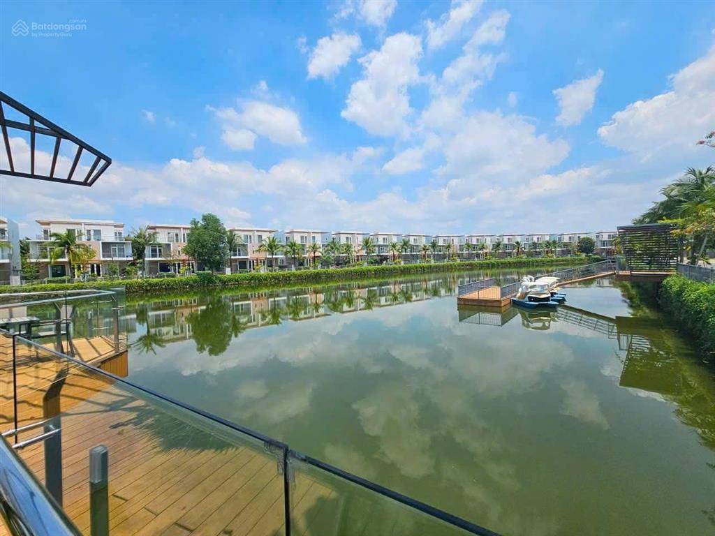 Giá sập sàn 9.5tỷ cho shophouse trục chính ngay vòng xoay d.a dragon village  vừa ở vừa kinh doanh