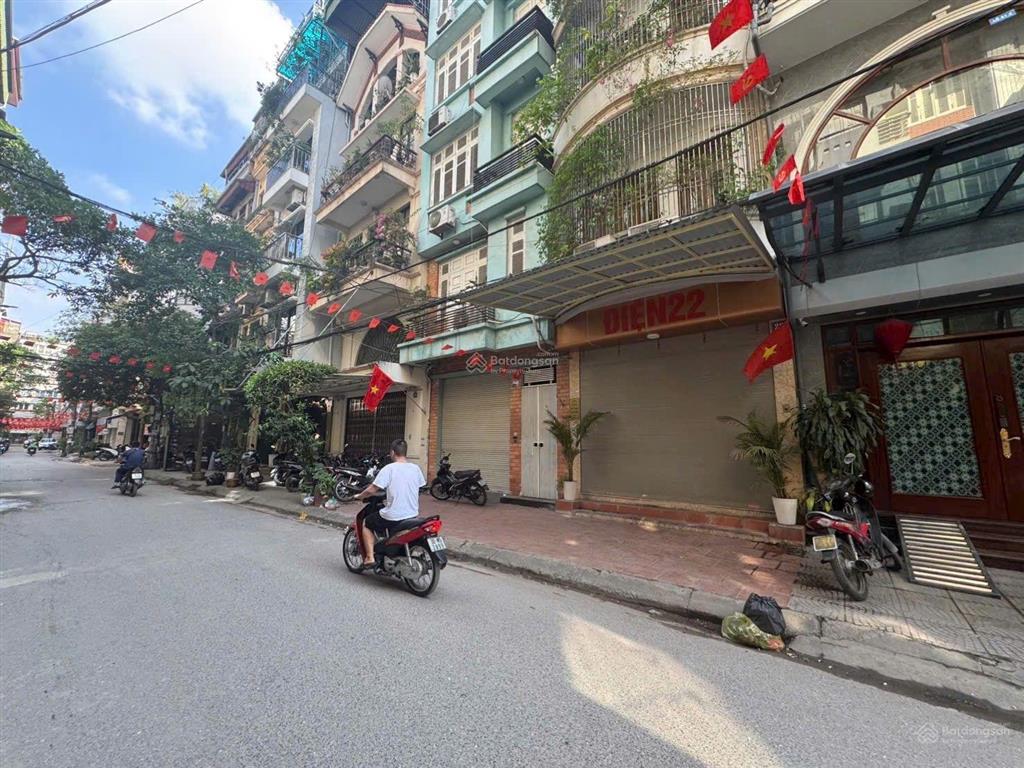 22,5 tỉ nguyễn chí thanh 70m, 7 tầng, mt 5,5m oto tránh phân lô mặt ngõ kinh doanh sầm uất