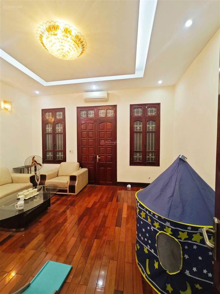 19,5 tỷ trần quang diệu 55m2*5t*15m mt kd dòng tiền 600tr/năm 4 ô tô tránh