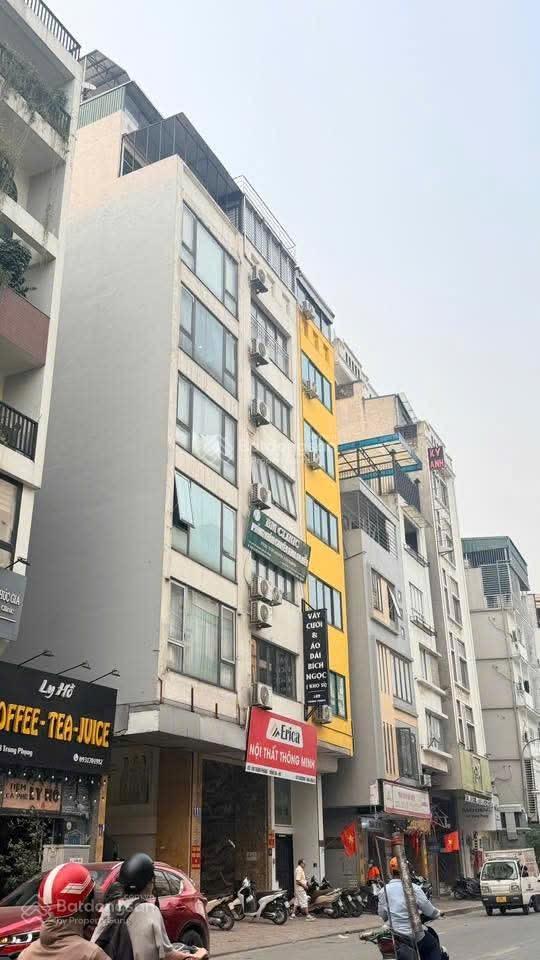 31,5 tỷ xã đàn đống đa 65m2*7 tầng*mt 5,5m vỉa hè rộng 4oto tránh kd dòng tiền 1,2 tỷ/năm