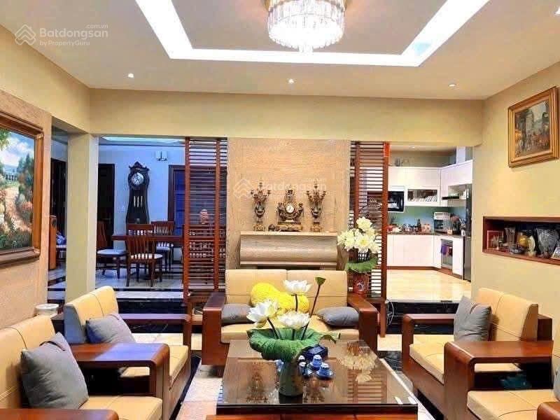 19,5 tỷ chùa láng 55m2*5 tầng*4,5m mặt tiền ô tô dừng đỗ kinh doanh đỉnh phố sầm uất