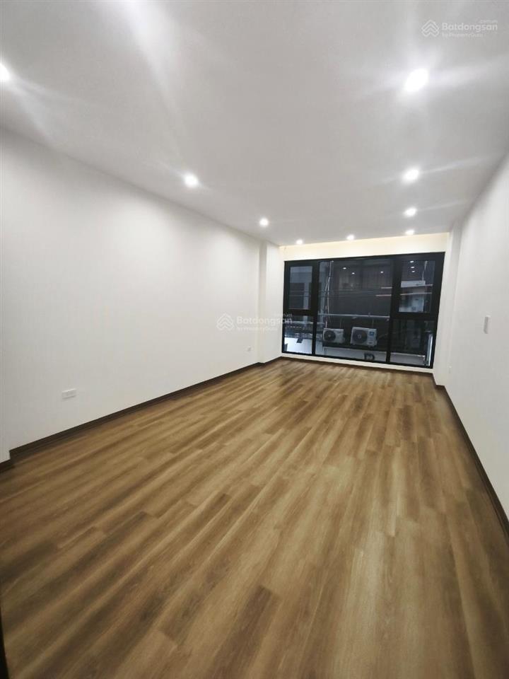 30,5 tỷ phố đông các 70m2*5 tầng*mt 4,5m oto dừng đỗ thông sàn kinh doanh đỉnh dòng tiền 850tr/năm
