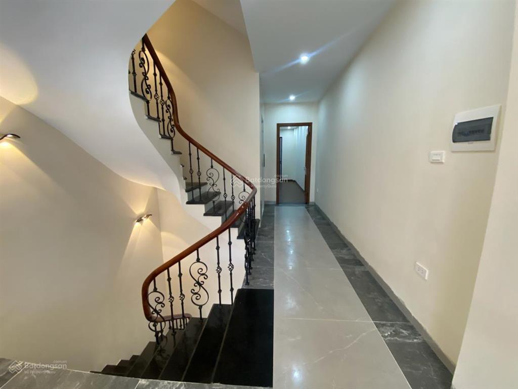 23,5 tỉ an trạch 85m2*6 tầng*4m mt mặt oto tt đống đa nhà mới thông sàn thang máy dọn ngay về ở