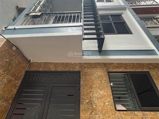 21,5 tỷ trần hữu tước đống đa 88m*7 tầng 2 mặt thoáng dòng tiền 120tr/tháng