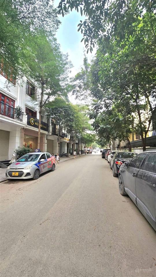44,9 tỷ nguyễn tuân 80m2*6 tầng*mt 5,5m vỉa hè 7m oto tránh dt 800tr/năm kdc kinh doanh đỉnh