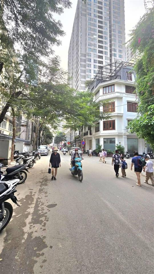 44,9 tỷ nguyễn tuân 80m2*6 tầng*mt 5,5m vỉa hè 7m oto tránh dt 800tr/năm kdc kinh doanh đỉnh