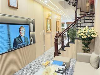 18,5 tỉ cảm hội 75m2*5 tầng thang máy*3,5m mr full nội thất ttq. hbt oto đỗ cổng ở kết hợp kd đỉnh