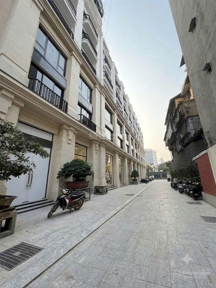 195 tỉ mp chùa láng tòa nhà 10 tầng*240m*10m mt full nội thất thông sàn vỉa hè oto tránh kd đỉnh