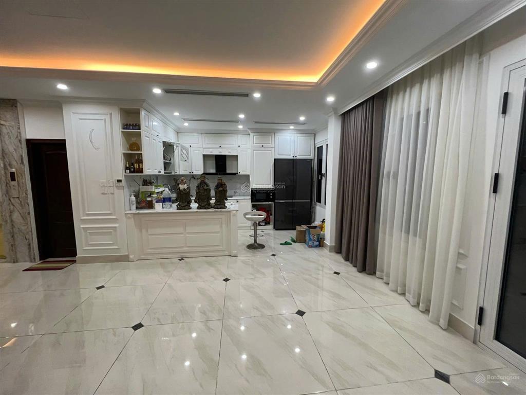 39,5 tỉ đào tấn ba đình, 70m2*8 tầng thang máy thông sàn 15m mt, kd dòng tiền 1,2 tỉ/năm vỉa hè oto