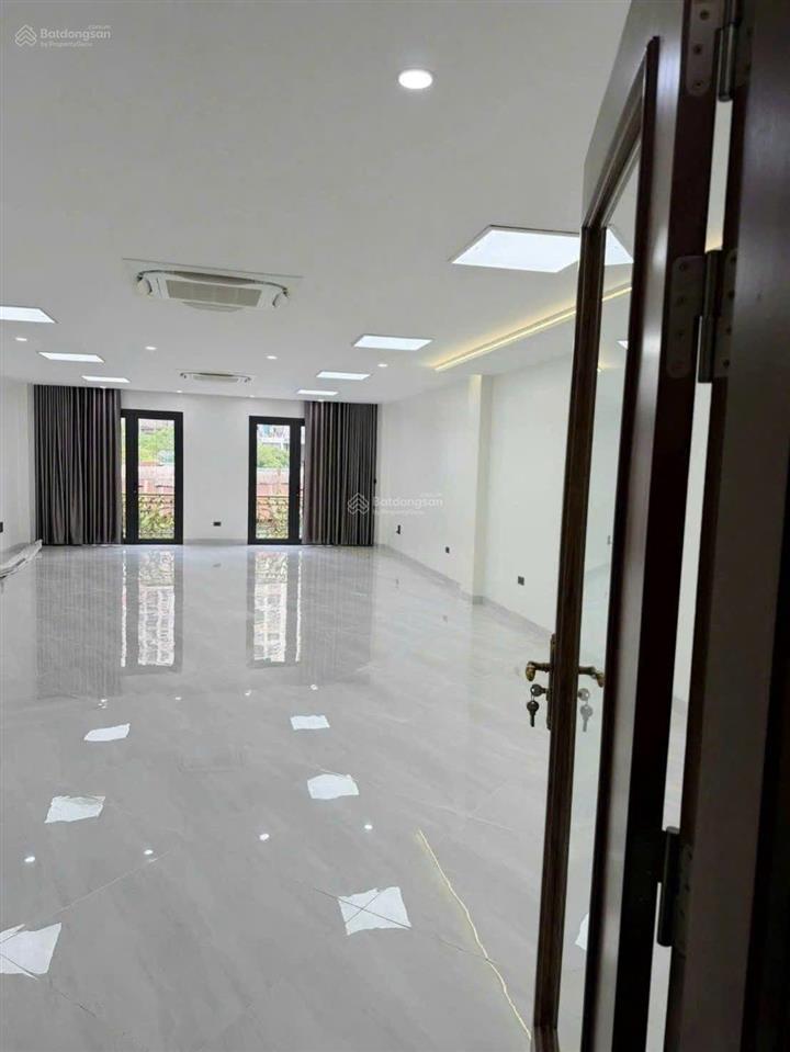 25,5 tỷ đê la thành 60m*8 tầng*4,8m mt thang máy thông sàn full nội thất oto tránh dừng đỗ