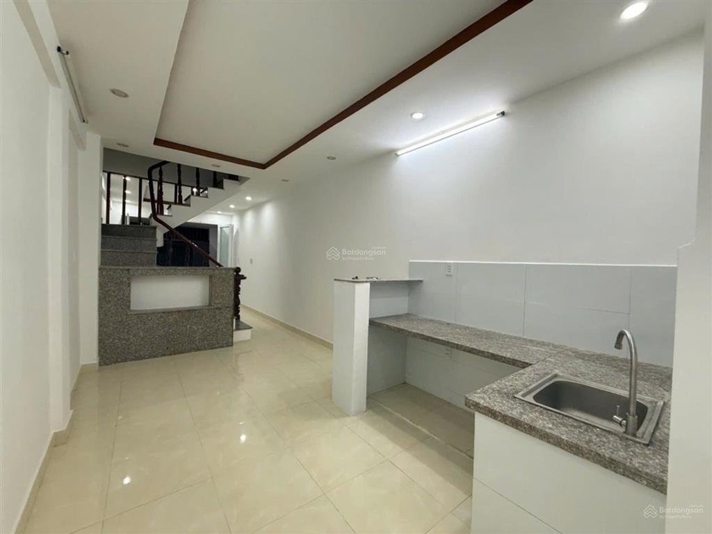 Hxh  2 tầng  nhà lê văn việt  54m²  3pn  2wc  đối diện vincom  nhỉnh 4 tỷ