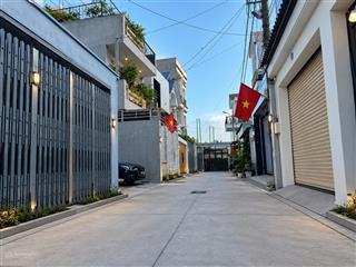 Gấp bán! nhà 3 tầng đình phong phú  80m2  ngang 6,6  nhỉnh 7 tỷ.
